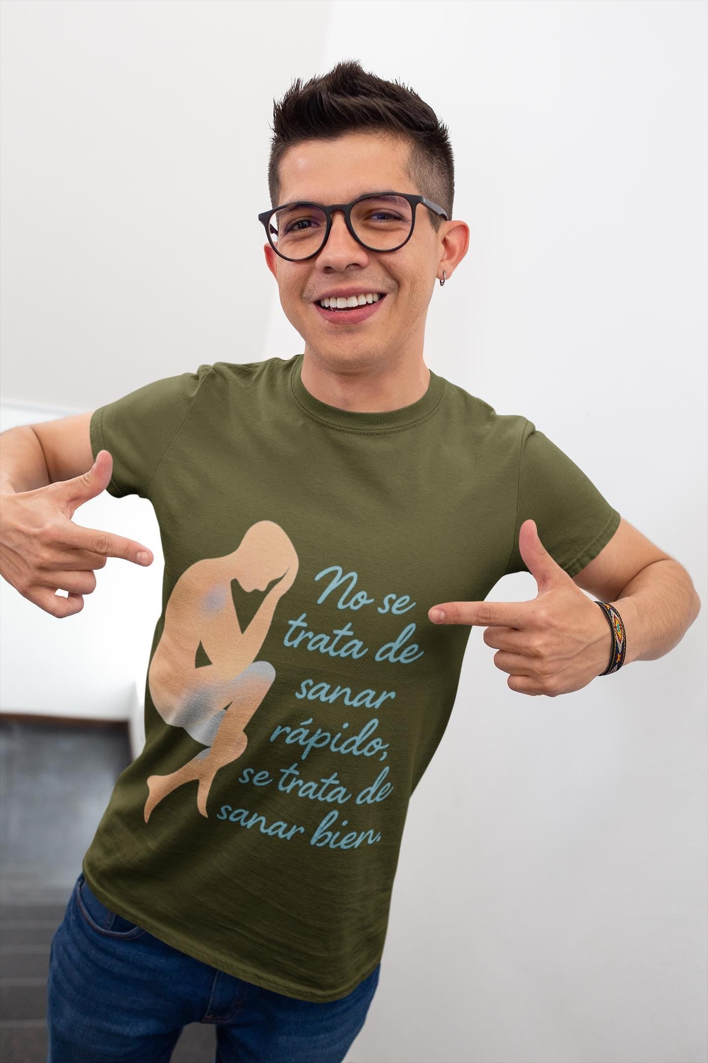 Camiseta emocional con frase - Sanar bien lleva su tiempo - Diseño moderno con tipografía artística