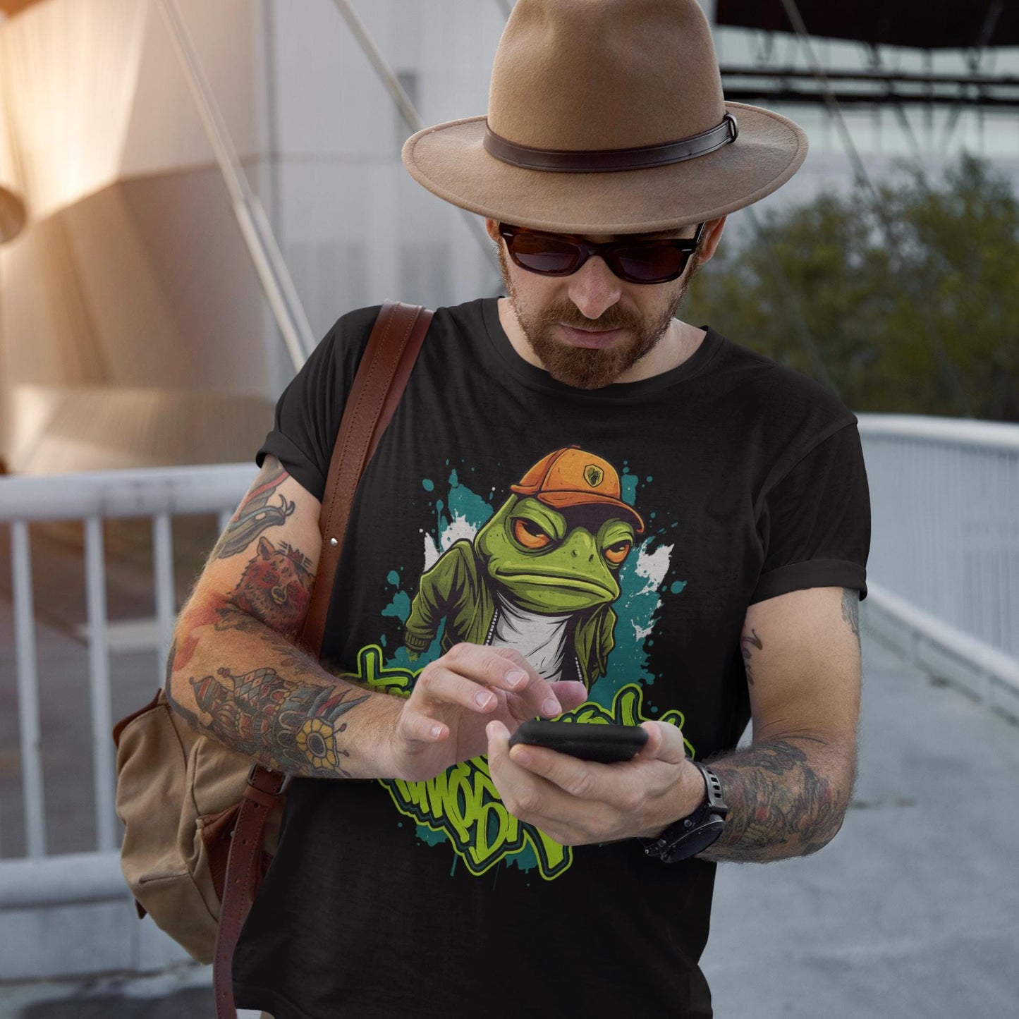Street Art Frog T-Shirt | Unisex Graphic Tee, Casual Wear, Urban Style, Gift for Art Lovers, Trendy Outfits