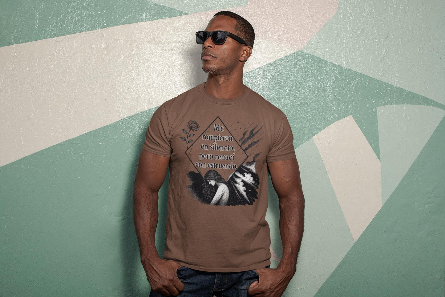 Surrealista Unisex Garment-Dyed T-shirt, Resilencia, Empoderamiento, Transforma tu Historia en Arte, Renací con Estruendo, Frase