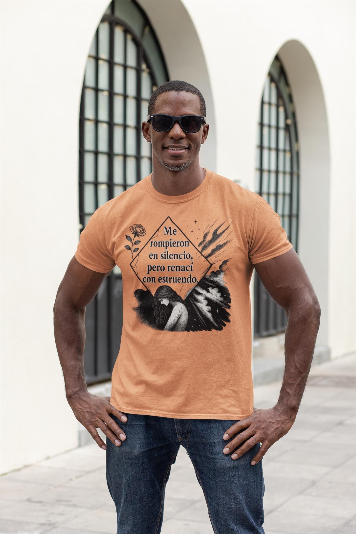 Surrealista Unisex Garment-Dyed T-shirt, Resilencia, Empoderamiento, Transforma tu Historia en Arte, Renací con Estruendo, Frase